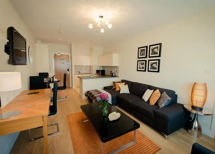 Ξενοδοχείο Aspect Park West 4*