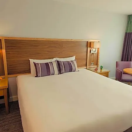 Hotel Aspect Park West 4*