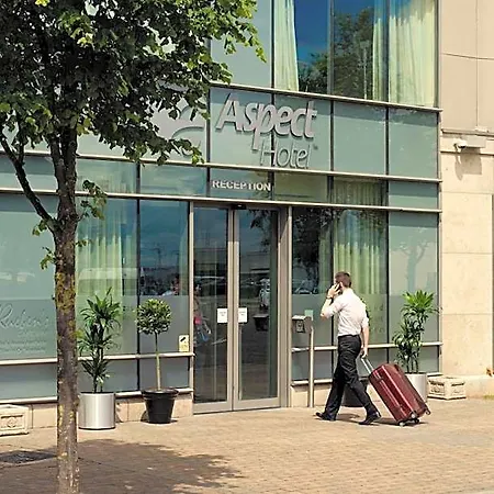 Hotel Aspect Park West
