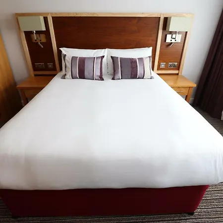 Aspect Park West Szálloda 4*